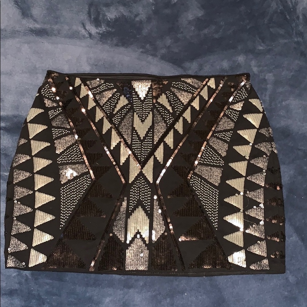 Express Sequin Skirt